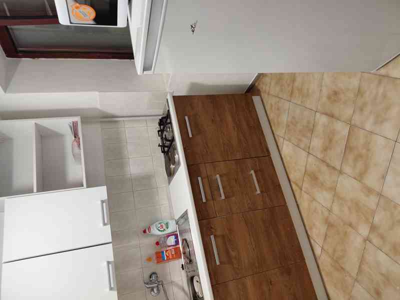 1.lůžkový pokoj v 5+1 RD, centrum, mladý/á prac., student/ka - foto 4