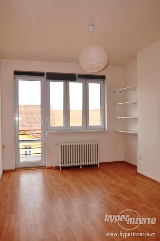 Pronájem slunného 3+kk, 105m2 s terasou, P7 Holešovice, ul. - foto 2