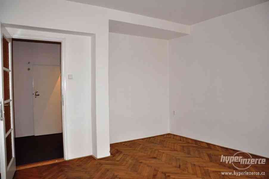 Pronájem slunného 3+kk, 105m2 s terasou, P7 Holešovice, ul. - foto 8