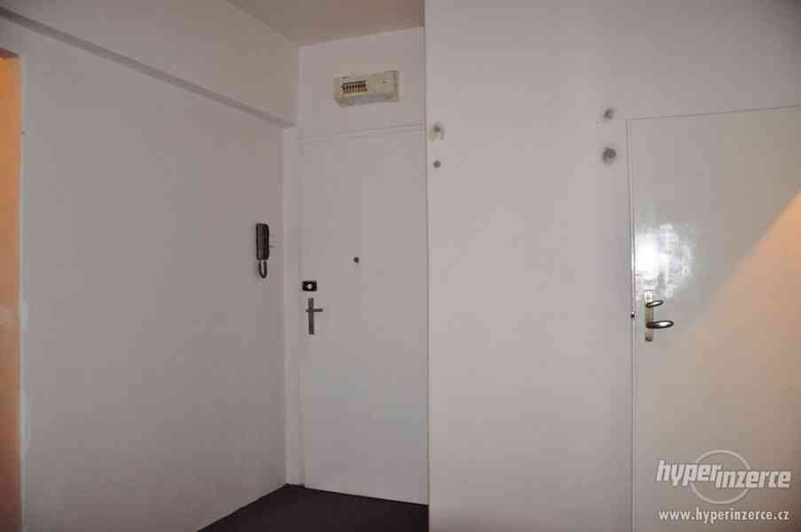 Pronájem slunného 3+kk, 105m2 s terasou, P7 Holešovice, ul. - foto 10