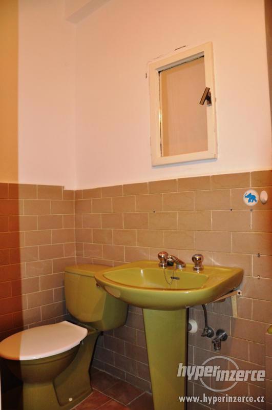 Pronájem slunného 3+kk, 105m2 s terasou, P7 Holešovice, ul. - foto 11