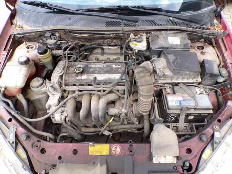 Ford Focus 1,6 16V GHIA - foto 15