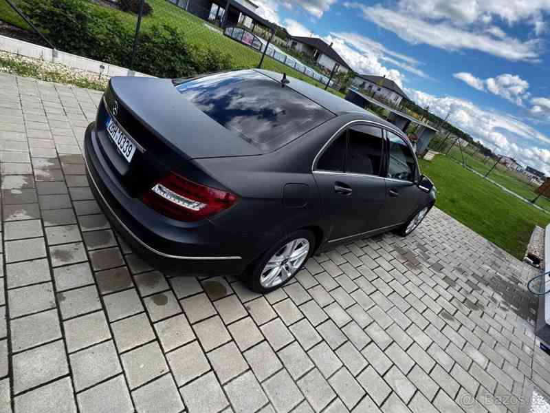 Mercedes-Benz Třídy C 1,6   W204 C 180 BlueEFFICIENCY - foto 11