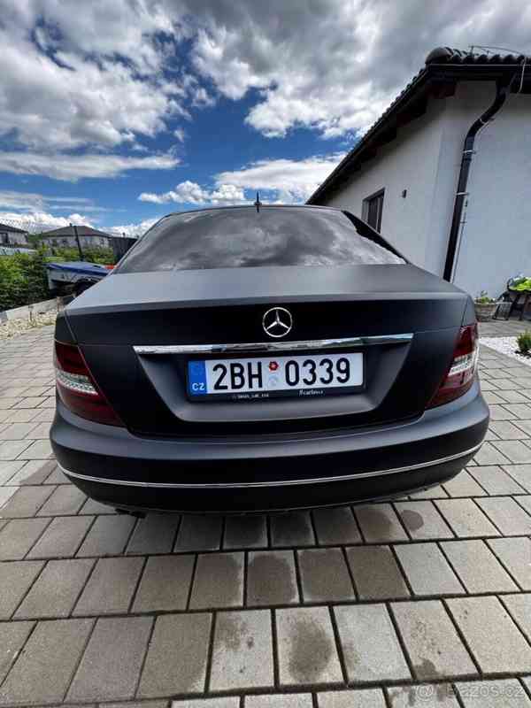 Mercedes-Benz Třídy C 1,6   W204 C 180 BlueEFFICIENCY - foto 8