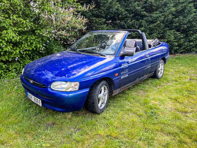 Ford Escort 1.6 Zetec Cabrio - bazar - Hyperinzerce.cz