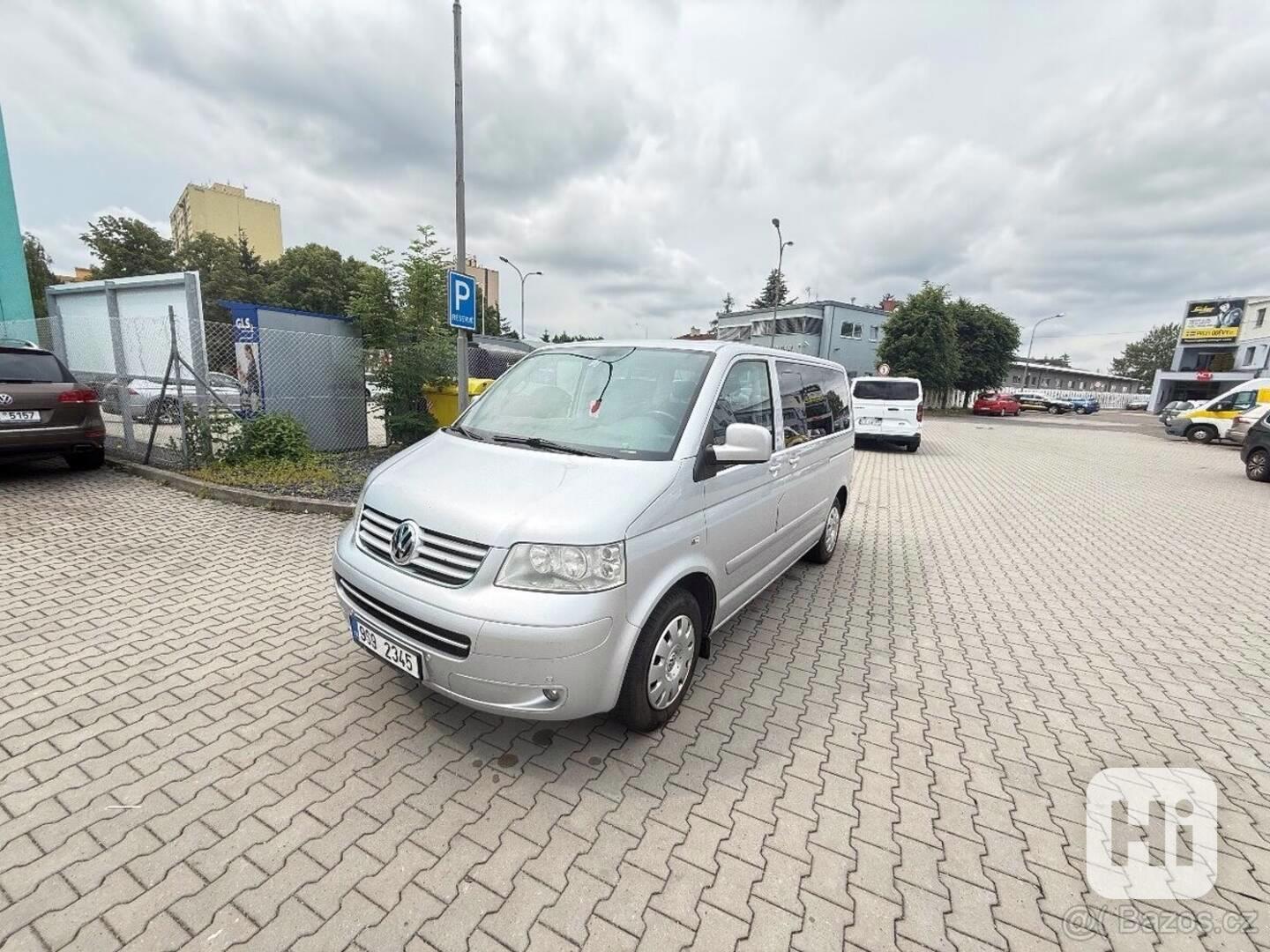 Volkswagen Multivan 2,5   TDI rok 2008 - foto 1