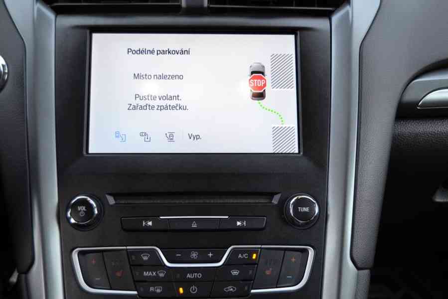 Ford Mondeo 2.0 TDCI 132kW Titanium LED Dynamic kombi - foto 8