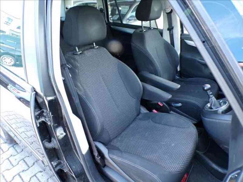 Citroën C4 Picasso 1,6 HDi 7.MÍST - foto 12