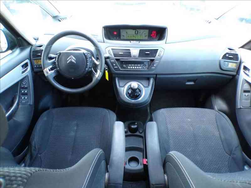 Citroën C4 Picasso 1,6 HDi 7.MÍST - foto 5