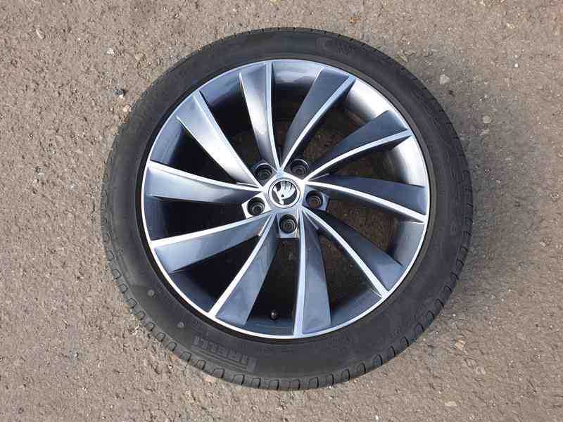Alu kola Škoda Pegasus R18+letní pneu Pirelli Cinturato P7 - foto 6