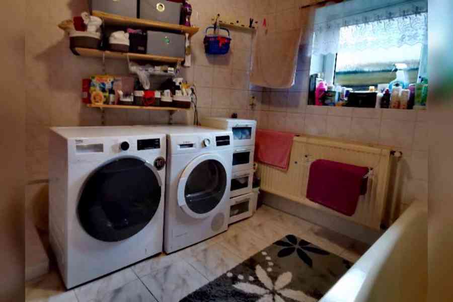 Prodej rodinného domu 240 m², Stará Paka - foto 10