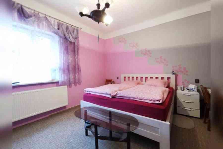 Prodej rodinného domu 240 m², Stará Paka - foto 8