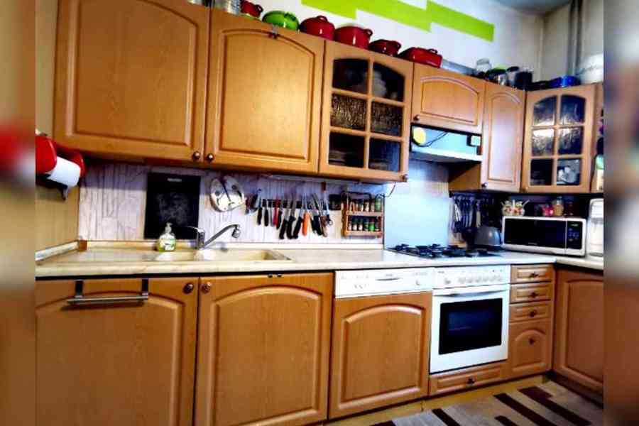 Prodej rodinného domu 240 m², Stará Paka - foto 5