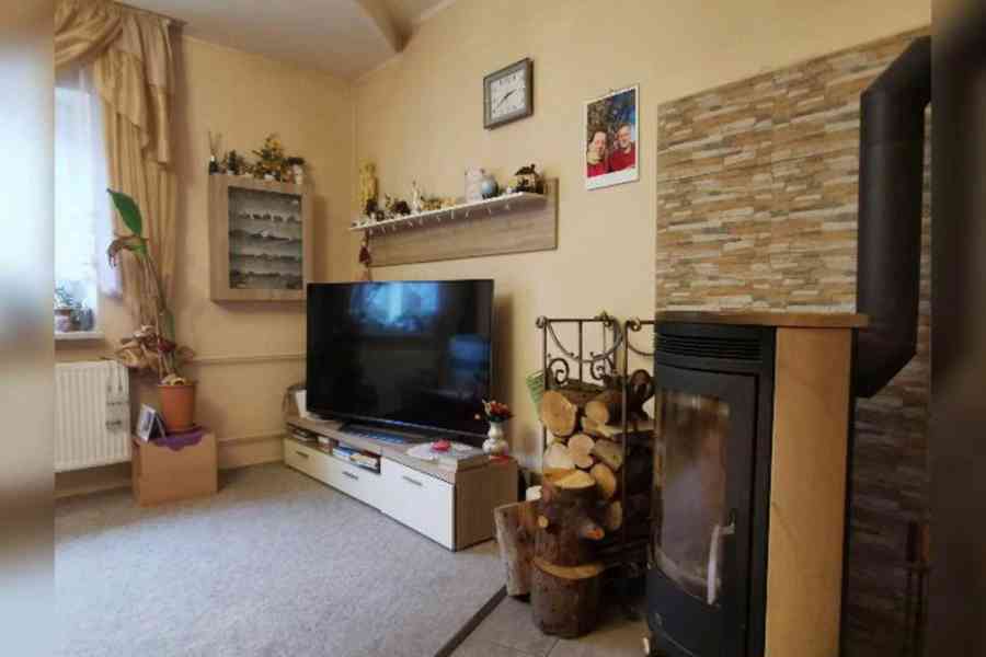 Prodej rodinného domu 240 m², Stará Paka - foto 6