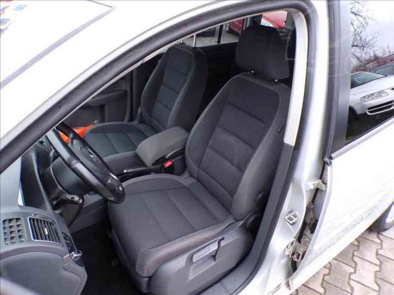 Volkswagen Touran 2,0 TDI COMFORT,WEBASTO - foto 7