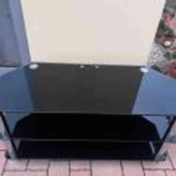 Televizní stolek - foto 4