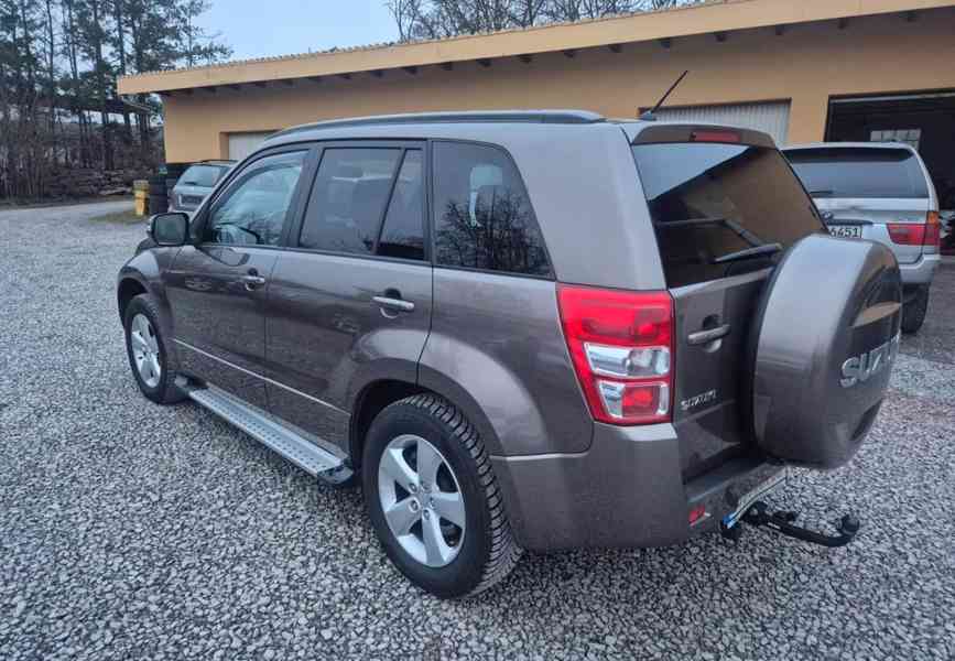 Suzuki Grand Vitara 2.4i Comfort AUT. benzín 124kw - foto 7