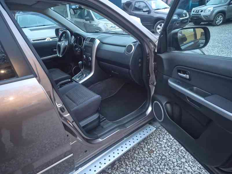 Suzuki Grand Vitara 2.4i Comfort AUT. benzín 124kw - foto 11