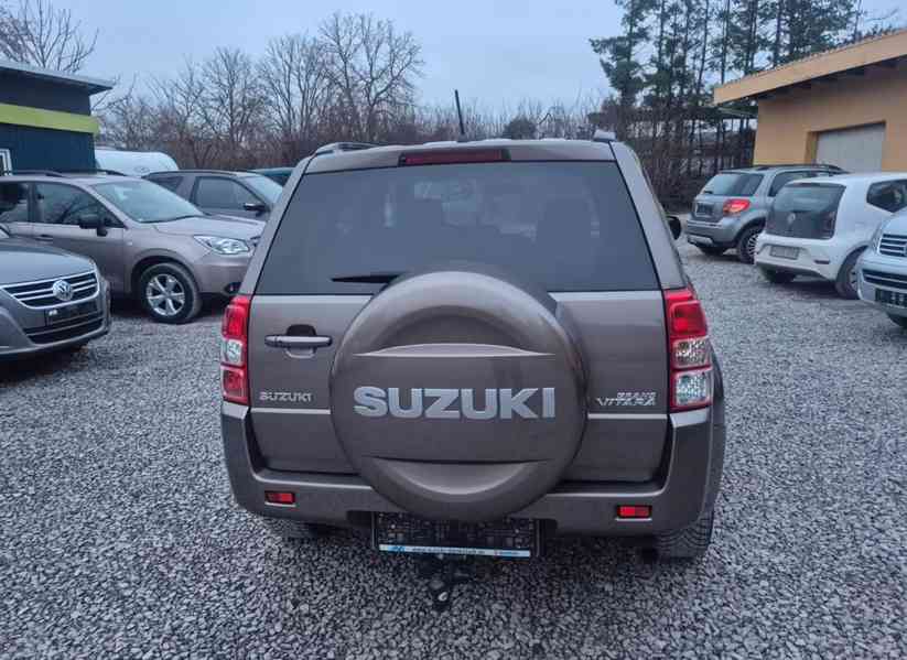 Suzuki Grand Vitara 2.4i Comfort AUT. benzín 124kw - foto 8