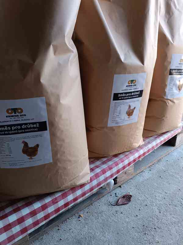 Krmivo pro Slepice, kačeny, brojlery, husy, králíky  - foto 2