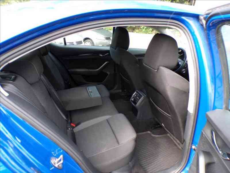 Škoda Octavia 2,0 TDI 1.MAJITEL ČR-DPH - foto 12