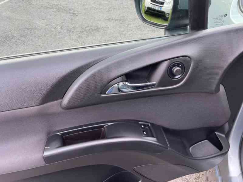 Opel Meriva, 1,4 74kW, SERVISKA - foto 9
