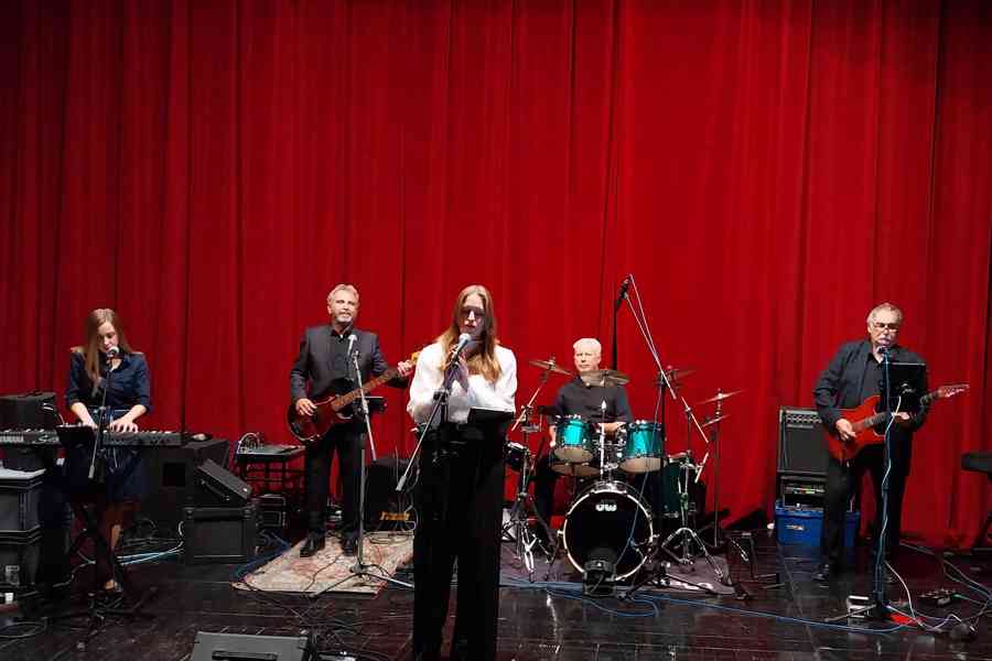 SKELET, kapela na ples - Pardubický kraj - foto 10