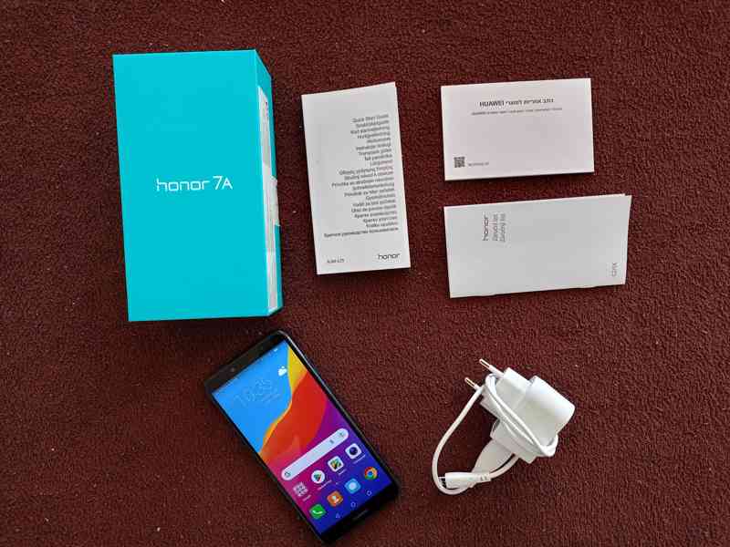 Mobilní telefon zn. "HONOR 7A" - jako nový