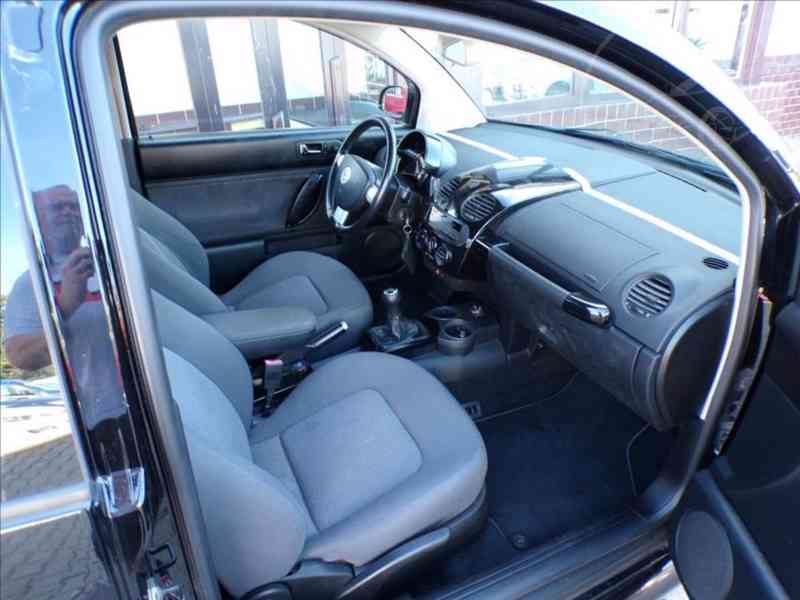Volkswagen New Beetle 1,6 i KLIMATIZACE - foto 12
