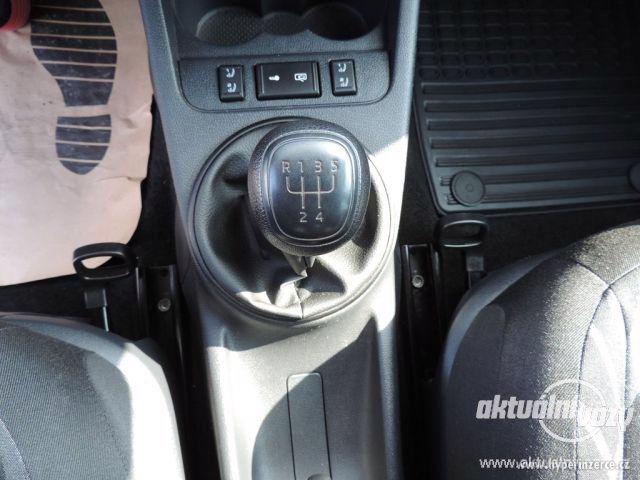 Škoda Roomster 1.4, benzín, rok 2014 - foto 31