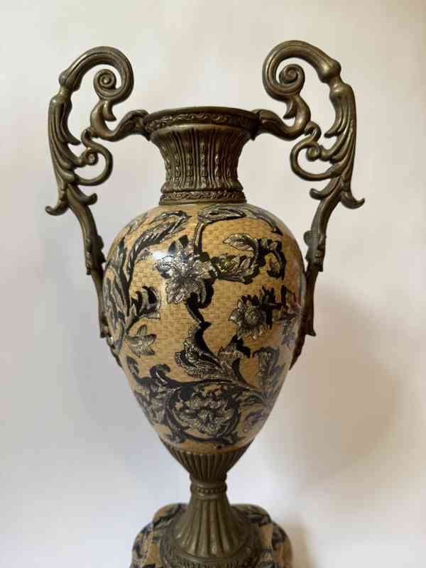 Váza s dekorem květin - porcelán mosaz 46 cm - foto 2