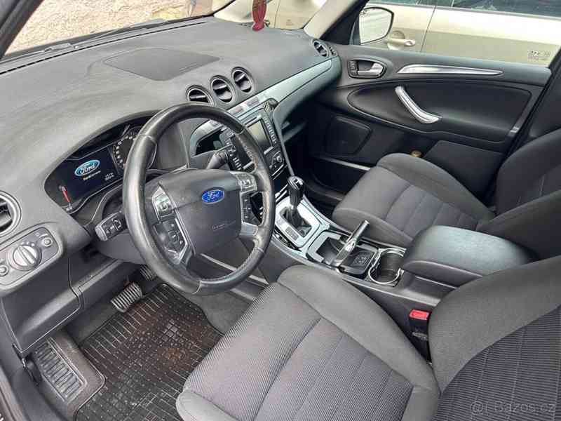 Ford Galaxy 2,0   TDCi Titanium - foto 7