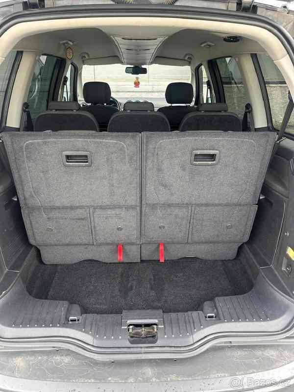 Ford Galaxy 2,0   TDCi Titanium - foto 9