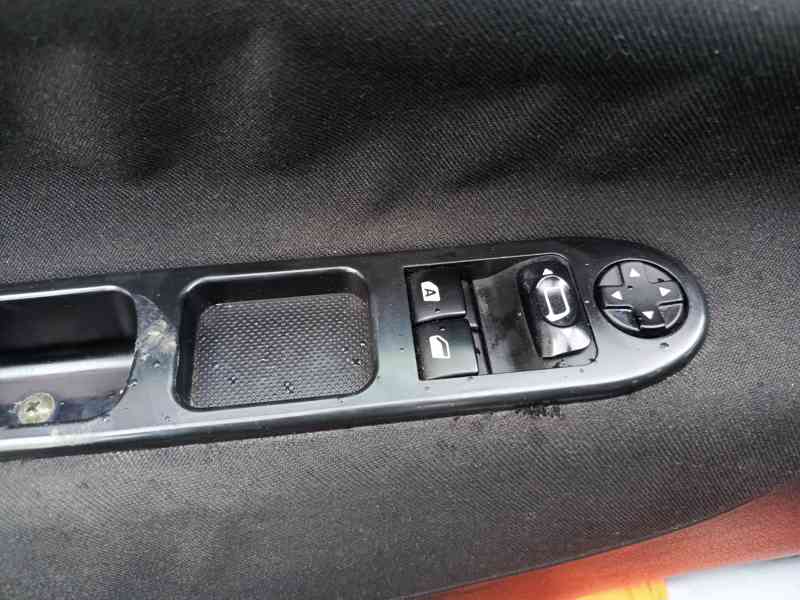Prodám ND na Peugeot 207 1.4 65kW KFU - foto 7