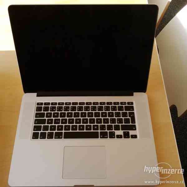 MacBook Pro 15" 2015 - foto 2