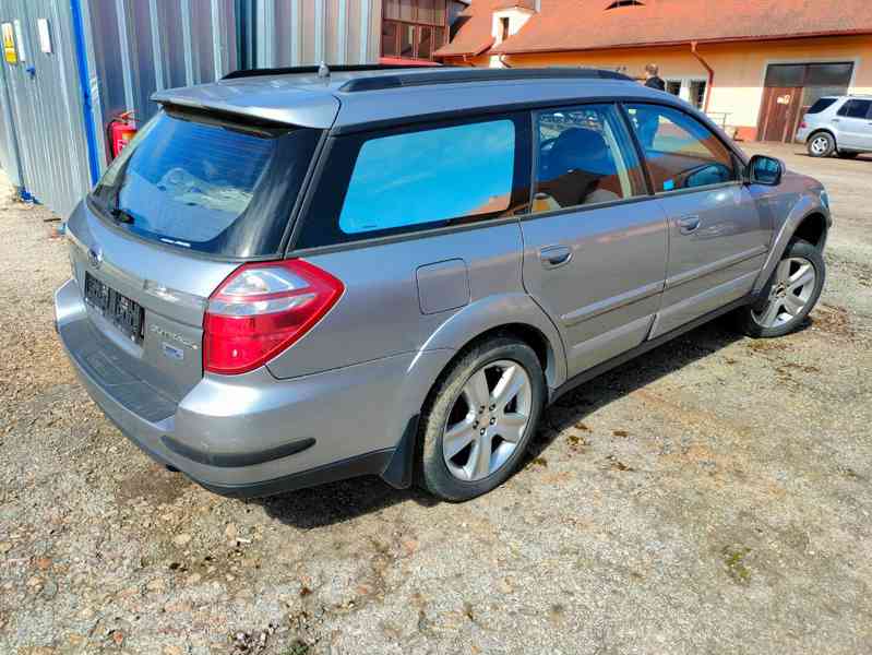 osobní automobil Subaru Outback 2.0 tdi - foto 2