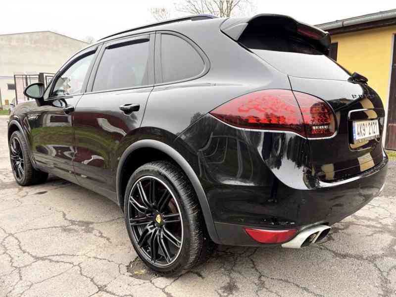 PORSCHE CAYENNE 4,8 TURBO 368kW BLACK EDITION, TOP - foto 3
