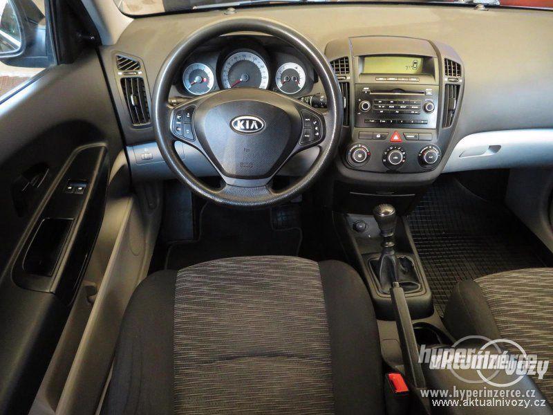 Kia Ceed 1.4 i 80kW 1.4, benzín, r.v. 2008, el. okna, centrál, klima - foto 8