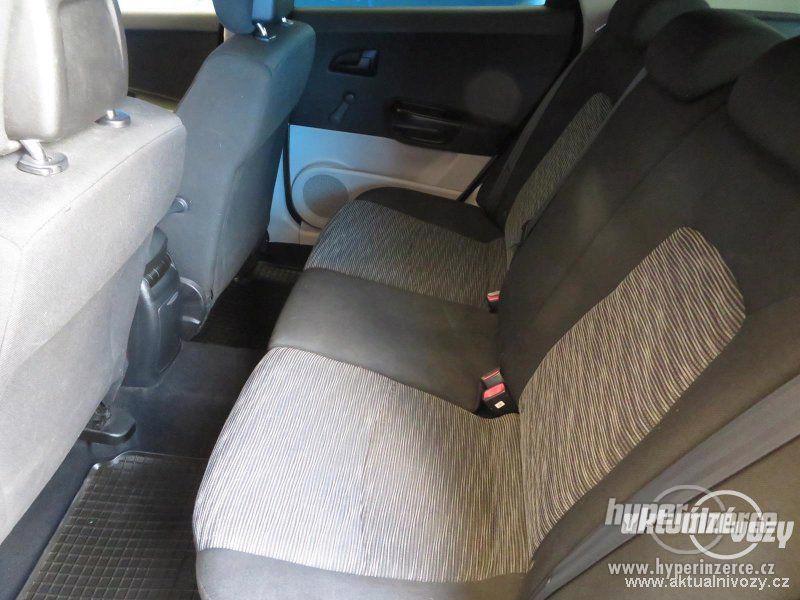 Kia Ceed 1.4 i 80kW 1.4, benzín, r.v. 2008, el. okna, centrál, klima - foto 12