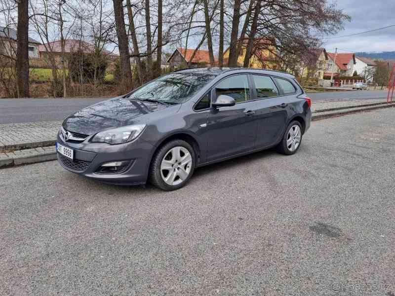 Opel Astra 2,0   SPORTS TOURER CDTI - foto 1