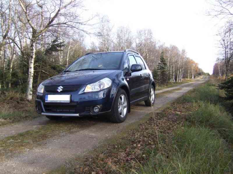 Suzuki SX4, 1.6 GLX, 79kW 2008, najeto 48.500 km, bez koroze - foto 2