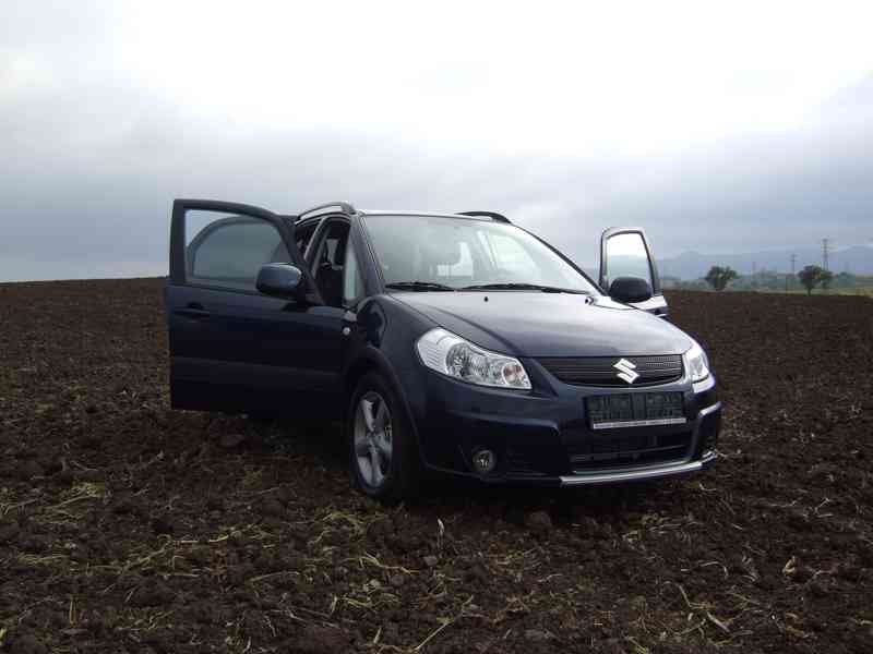 Suzuki SX4, 1.6 GLX, 79kW 2008, najeto 48.500 km, bez koroze - foto 7