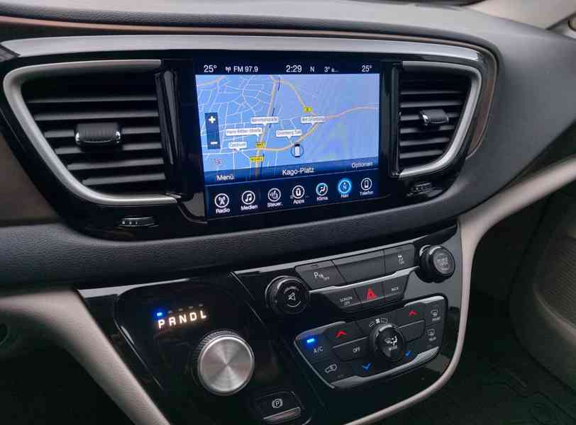 Chrysler Pacifica 3.6i V6 benzín 211kw - foto 13