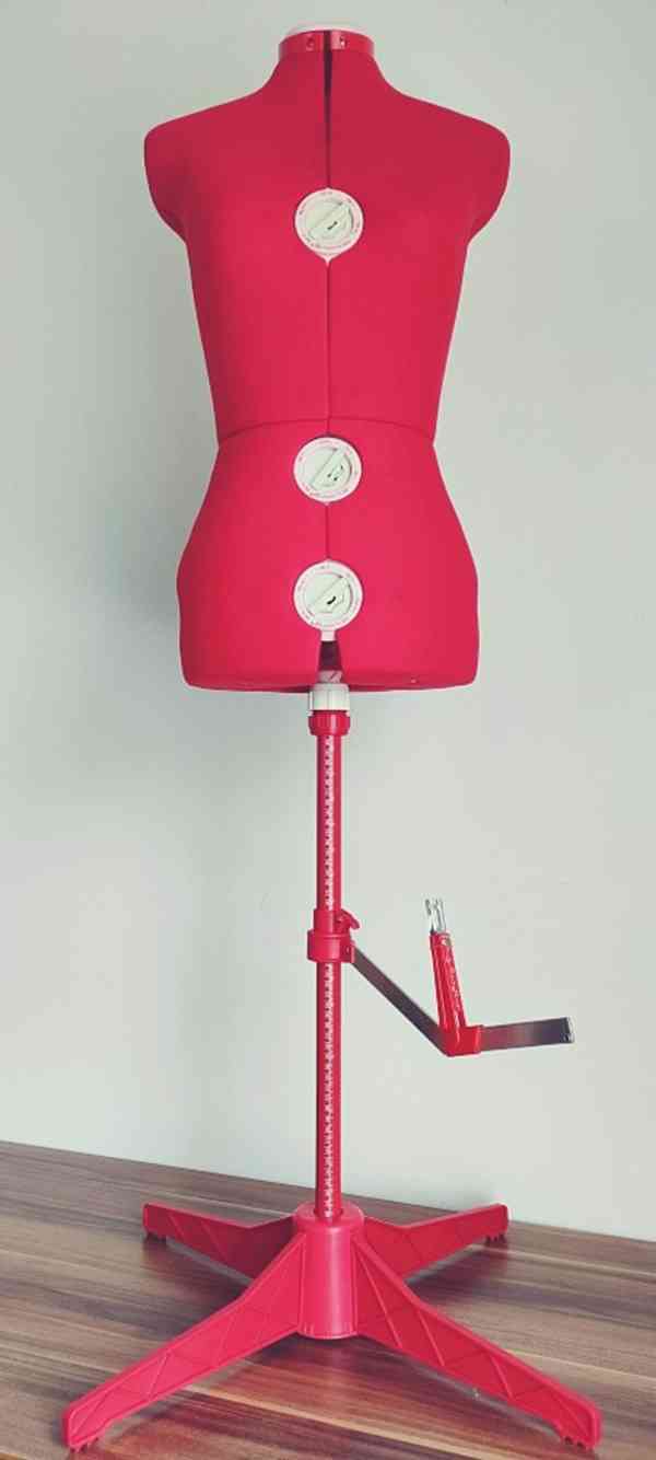 Krejčovská panna figurína nastavitelná SINGER S/M (36–42) - foto 3