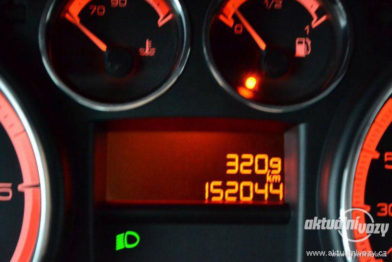 Peugeot 308 1.6, nafta, r.v. 2011 - foto 21