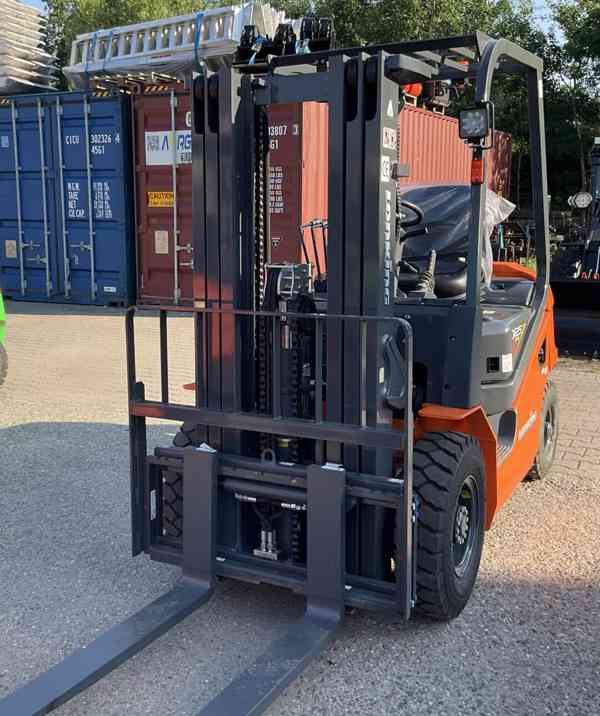 Vysokozdvižný vozík crona CPCD25 - DIESEL - foto 3