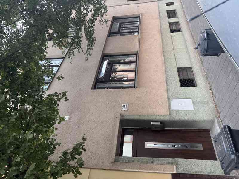 Studentské bydlení se zahradou a ohništěm — Brno-Židenice - foto 14
