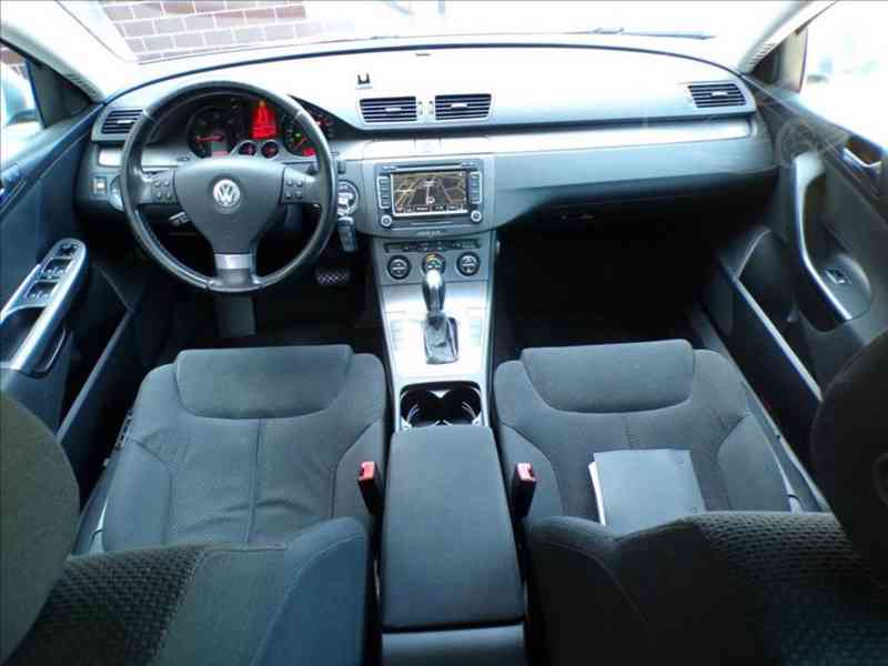 Volkswagen Passat 2,0 TDI DSG,XENON,TAŽNÉ,NAVI-HNED ODJÍŽDÍT - foto 5
