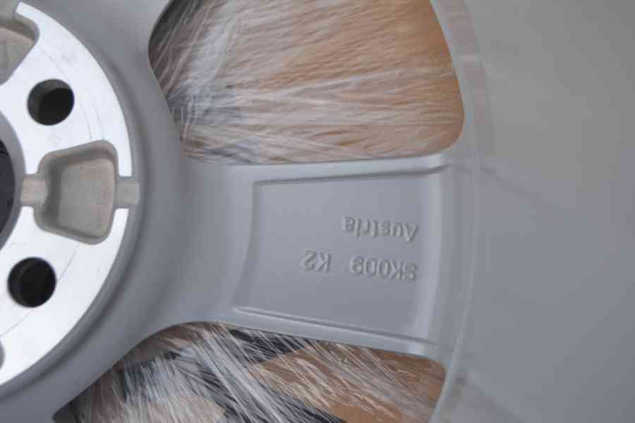 Š.Rapid/ Fabia 3 - NOVÝ zimní Alu komplet– 215/45R16 - foto 16