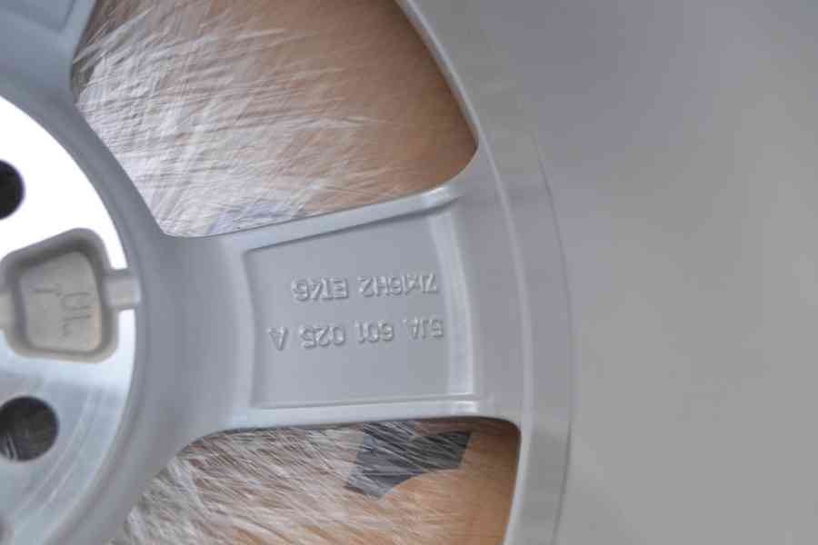 Š.Rapid/ Fabia 3 - NOVÝ zimní Alu komplet– 215/45R16. - foto 14